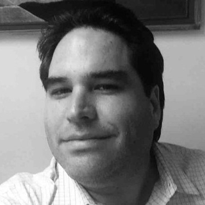 Mauricio Davalos